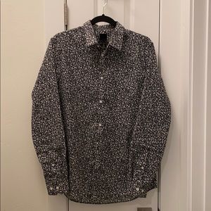 Men’s Long Sleeve Button Down MEDIUM